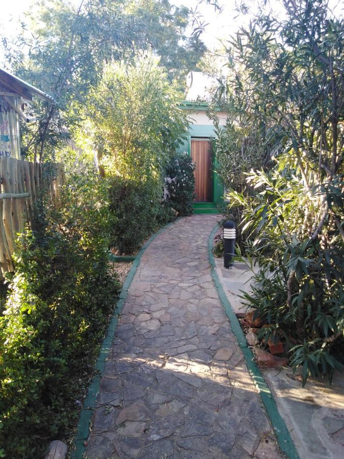 Xenia Bed & Breakfast Виндхук Экстерьер фото