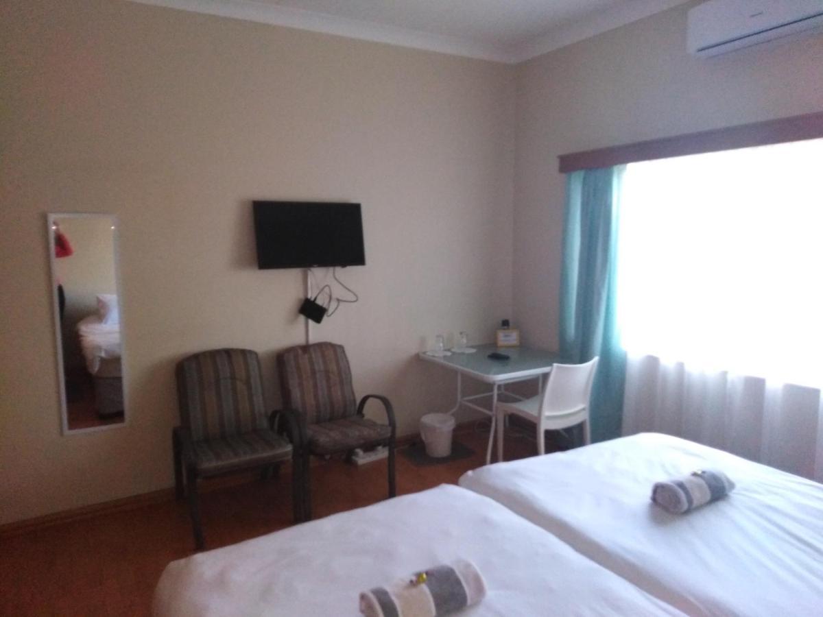 Xenia Bed & Breakfast Виндхук Экстерьер фото